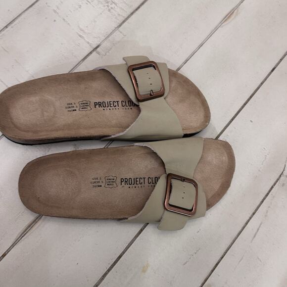 Project Cloud Slides - Picture 4 of 10